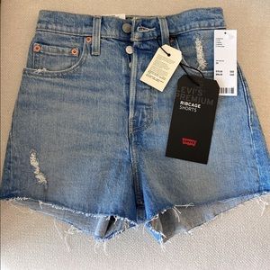 Levi’s Ribcage Denim Short – Tango Beach